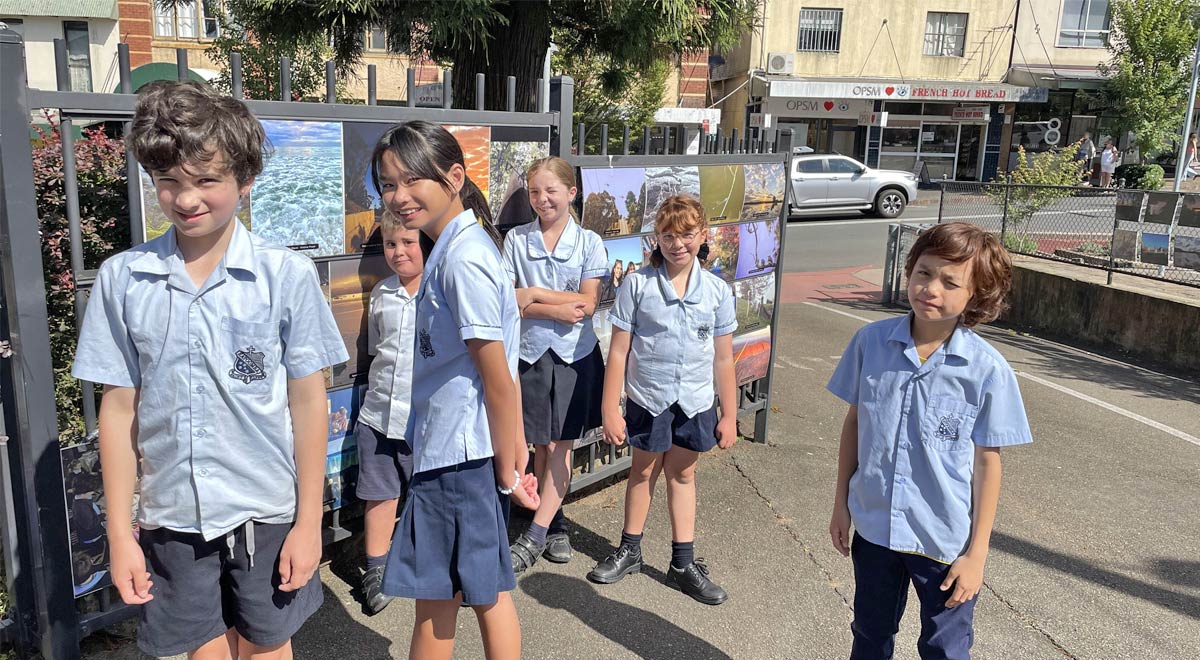 Seamus O'Keeffe (year 4), Nathan O'Flynn (year 1), KC Cruz (year 4), Nicole de Bruyn (year 6), Isy Gold (year 2) and Anh Do (year 5).