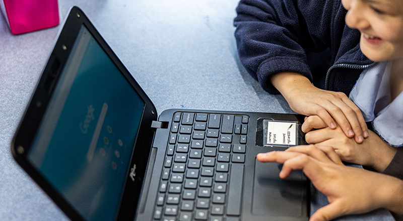 St Canice’s Catholic Primary Katoomba student using Chromebook