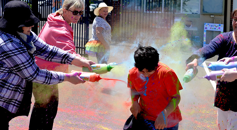 Color fun run at St Canice's Catholic Primary Katoomba
