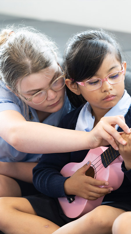 St Canice’s Katoomba students in Ukulele Club