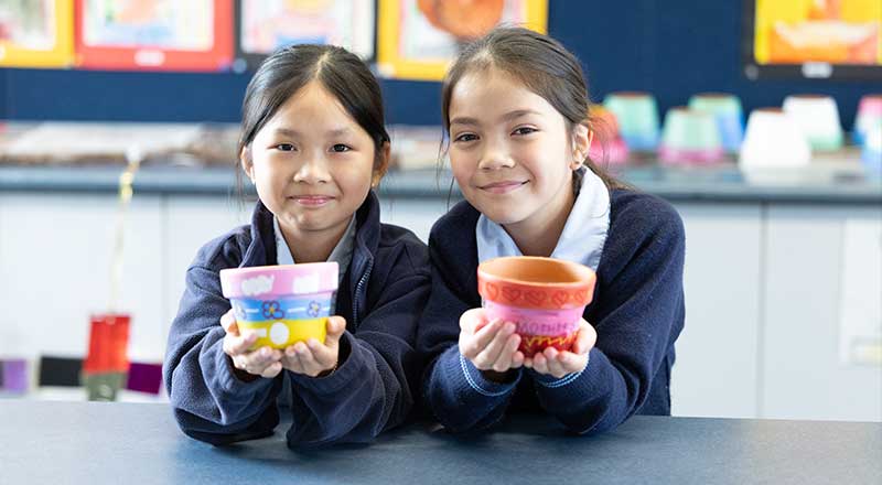 St Canice’s Katoomba students presenting their pottery